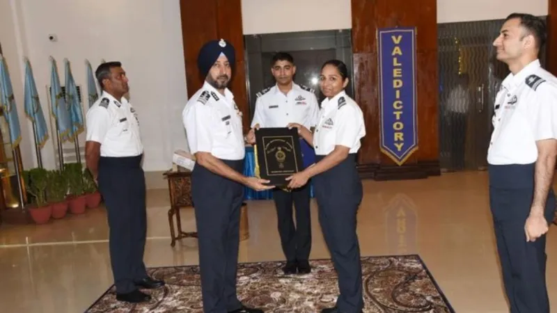 झूठे पाकिस्तान की खुली पोल, इस महिला राफेल पायलट का हुआ प्रमोशन; मुनीर की सेना ने किया था ये दावा