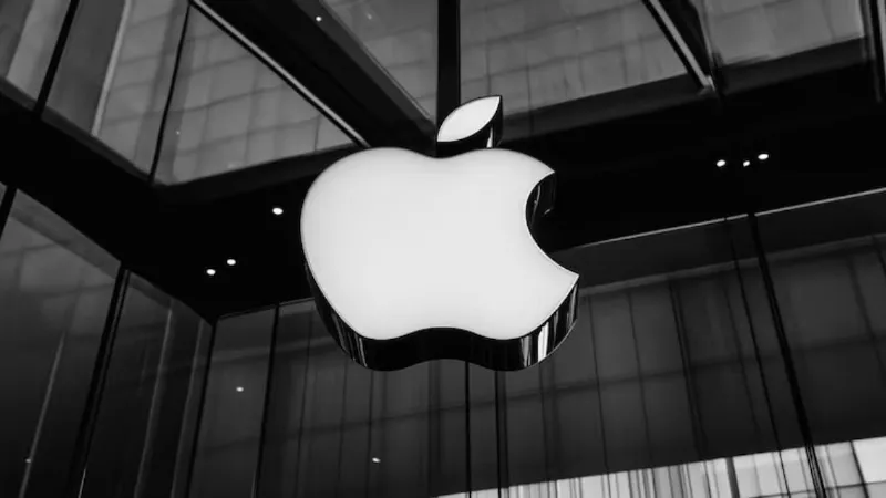 Apple expected to launch iPad MacBook and Vision Pro this week details inside