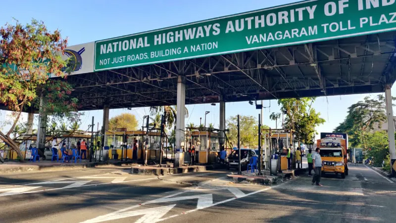 dirty toilet on a national highway send your photo immediately NHAI will provide this much money