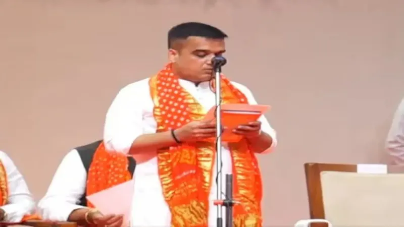 युवाओं में लोकप्रियता...पार्टी में मजबूत पकड़, कौन हैं हर्ष संघवी? जिन्हें बनाया गया गुजरात का नया डिप्टी CM