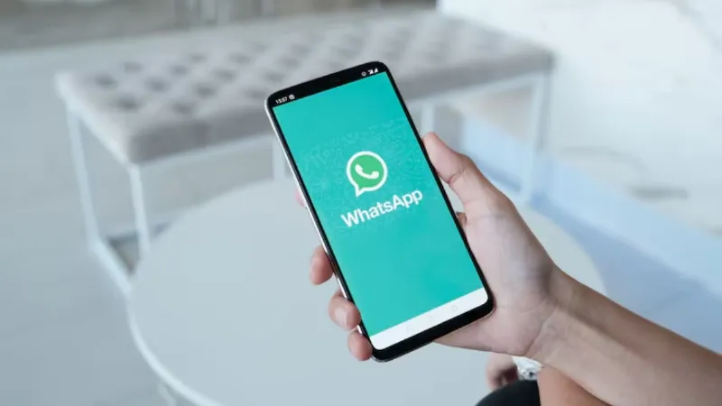 अब चैट से ही करें फोन की मेमोरी क्लियर, Whatsapp ला रहा शानदार फीचर; जानें कैसे करेगा काम?