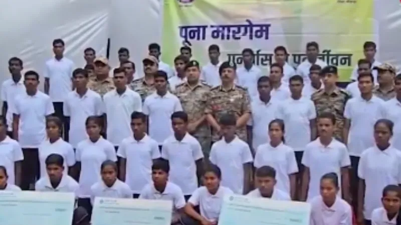 Government big success Bijapur 51 Naxalites returned mainstream year 461 Maoists surrendered
