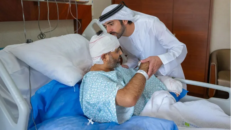 Dubai Prince Hamdan met Flydubai hero pilot Smit Machhar praise on his bravery