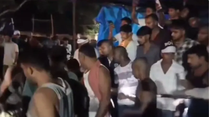 बिहार के वैशाली में बड़ा हादसा; गंगा नदी में डूबी नाव, 11 लोगों की मौत से मचा कोहराम, 15-20 थे सवार
