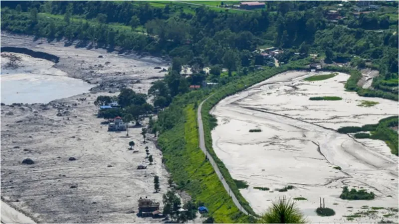 नेपाल में बार-बार क्यों मच रही तबाही? ग्लेशियर पिघलने से बढ़ा खतरा, जानें वजह