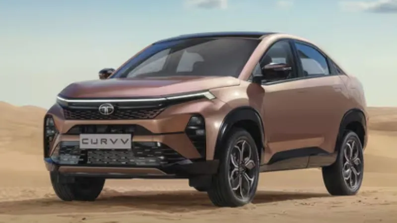 फेस्टिव सीजन में कार खरीदने का मौका, Tata से Toyota तक... इन गाड़ियों पर लाखों रुपये की छूट