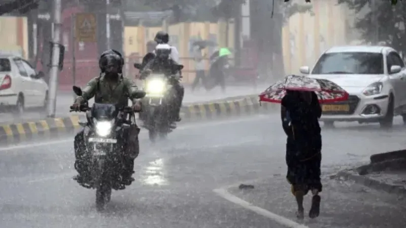 Kal Ka Mausam: दिल्ली-NCR में बदला मौसम, बिहार के कई जिलों में अलर्ट जारी; जानें कल कहां होगी बारिश