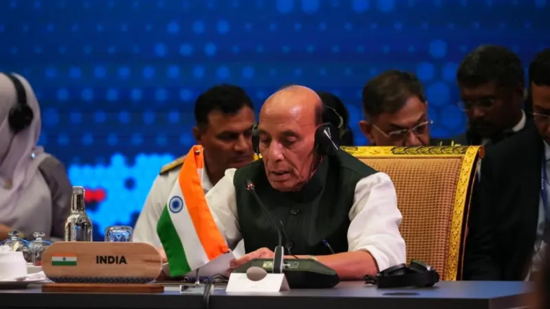 'किसी भी जबरदस्ती से फ्री रहना चाहिए', कुआलालंपुर से भारत का संदेश