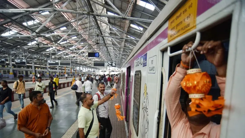 रेल यात्रीगण कृपया ध्यान दें...IRCTC पर अब आधार वेरीफिकेशन हुआ अनिवार्य, जानें इससे क्या होगा फायदा