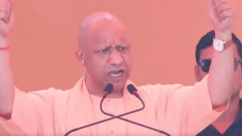 'कांग्रेस और RJD रामद्रोही, फिर लाना चाहते हैं जंगलराज', अररिया में CM योगी की हुंकार