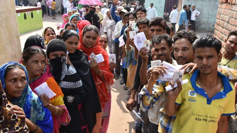 Bihar Elections 2025: नहीं है वोटर आईडी कार्ड? फिर कैसे करेंगे वोट; इन 12 पहचान पत्रों का कर सकते हैं इस्तेमाल