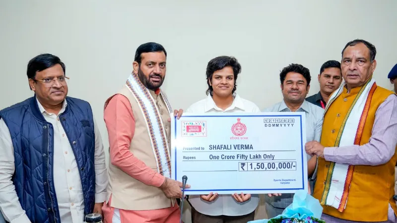 CM नायब सैनी ने शेफाली वर्मा को दिया 1.50 करोड़ का इनाम, हरियाणा महिला आयोग ने बनाया ब्रांड एंबेसडर