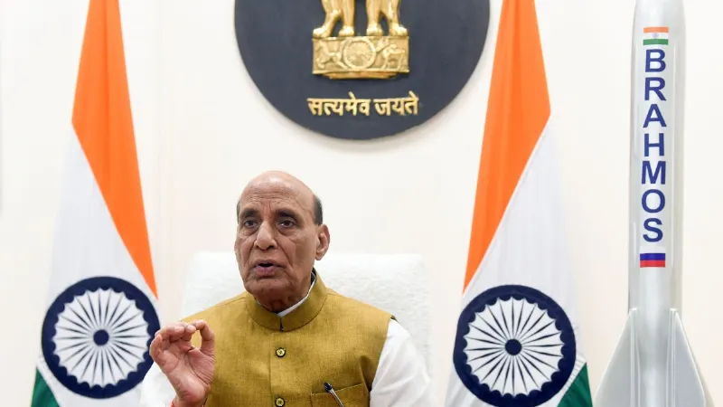 ब्रह्मोस मिसाइल खरीदना चाहता है सबसे अधिक मुस्लिम आबादी वाला देश, राजनाथ सिंह ने दी जानकारी, जानें ताकत