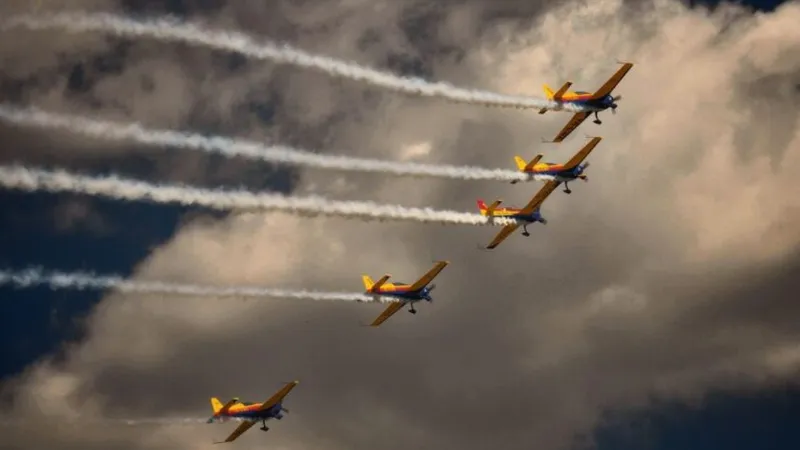 What is the Dubai Air Show in which the Indian fighter jet Tejas crashed