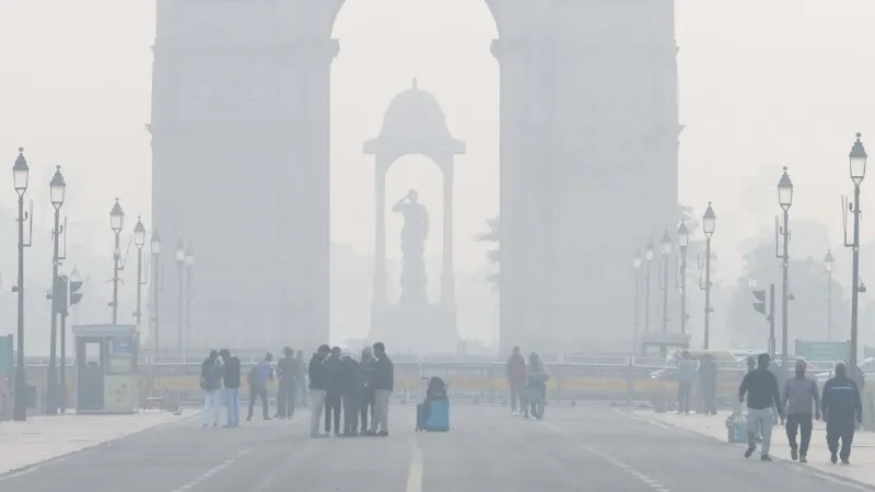 क्या आज भी खराब रहेगी दिल्ली की हवा? पढ़ें मौसम का हाल; सख्त Grap 3 के नियम लागू