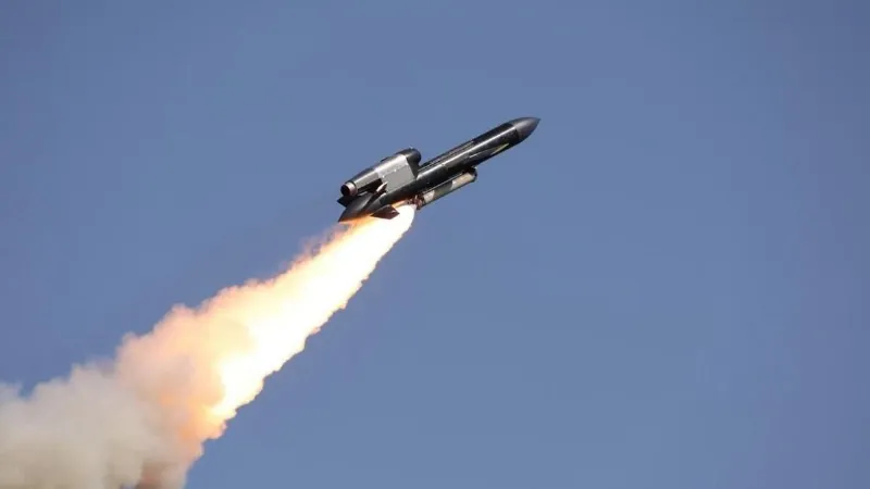 यूक्रेन ने कबाड़ से बनाया ऐसा हथियार, जो रूस में मचा रहा तबाही, जानें 'FP-5 Flamingo मिसाइल' की ताकत