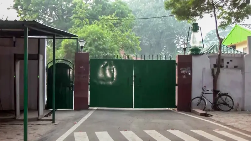 25 सालों के बाद छोड़ना पड़ेगा राबड़ी देवी को ये बंगला, भवन निर्माण विभाग ने भेजा नोटिस