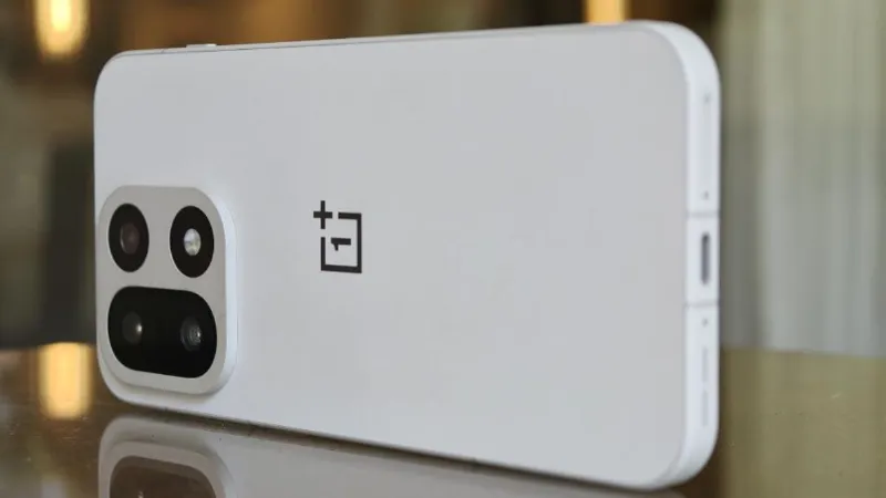 OnePlus Ace 6 Turbo featuring a 9000mAh battery is set to launch with key specs revealed