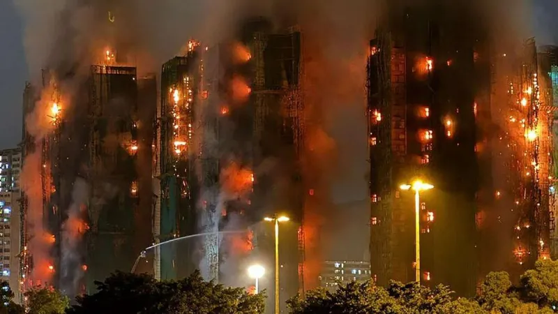 हांगकांग में भयंकर आग में अब तक  128 की मौत, 200 से अधिक लोग लापता; सरकार ने पीड़ित परिवारों को दी मदद