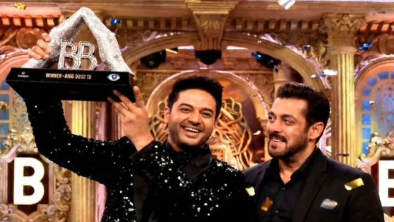 Bigg Boss 19 Winner: गौरव खन्ना ने जीती ट्रॉफी, मिला 50 लाख रुपए का कैश प्राइज, कौन रहा रनरअप?