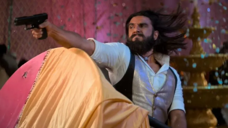 Dhurandhar Aditya Dhar film dominates the box office on Monday know its earnings so far