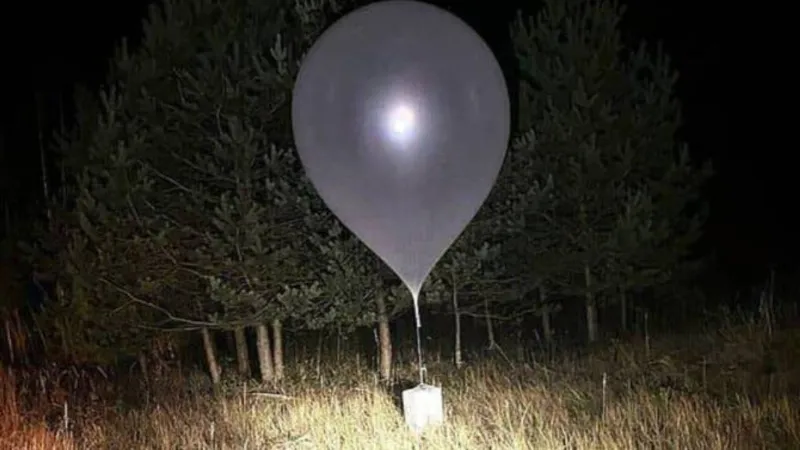 स्मगलर गुब्बारे ने इस देश में मचाई हलचल, NATO का है सदस्य; पूरे देश इमरजेंसी घोषित