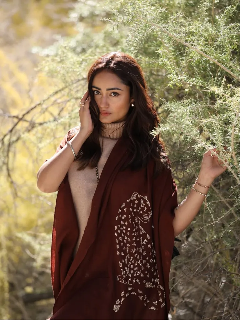 कपिल की इस हिरोइन ने किसे कहा- मैं मुक्का मारूं या KISS करूं...