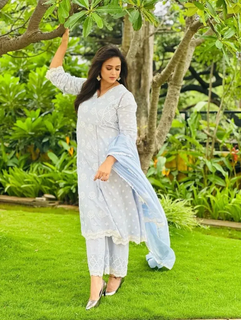 45 की Age में भी गजब है श्वेता तिवारी का फैशन सेंस, मदर कर सकती हैं ये लुक ट्राई