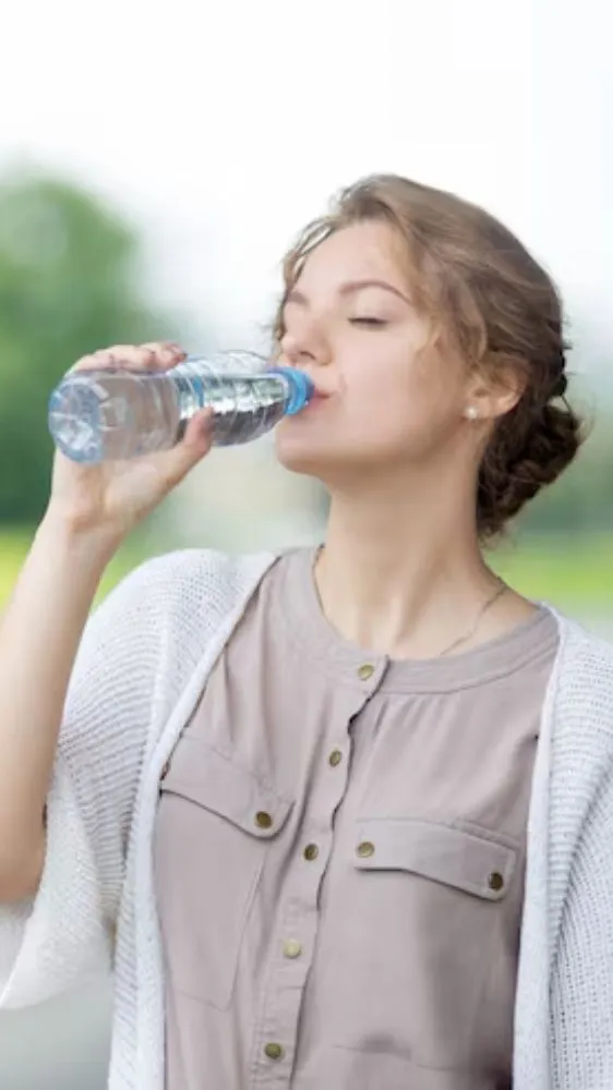 सर्दियों में ड्राई स्किन से हैं परेशान? छुटकारा पाने के लिए आजमाएं ये घरेलू नुस्खे