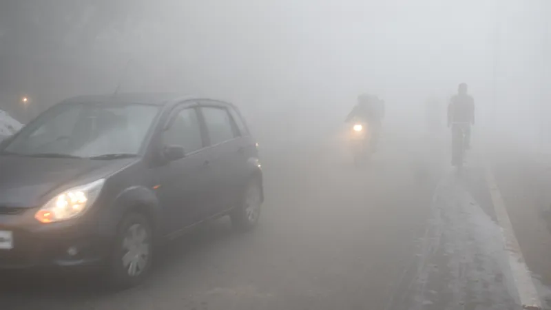 सावधान! उत्तर प्रदेश में 24 दिसंबर तक पड़ेगी कड़ाके की ठंड, कोल्ड वेब को लेकर IMD ने जारी किया अलर्ट