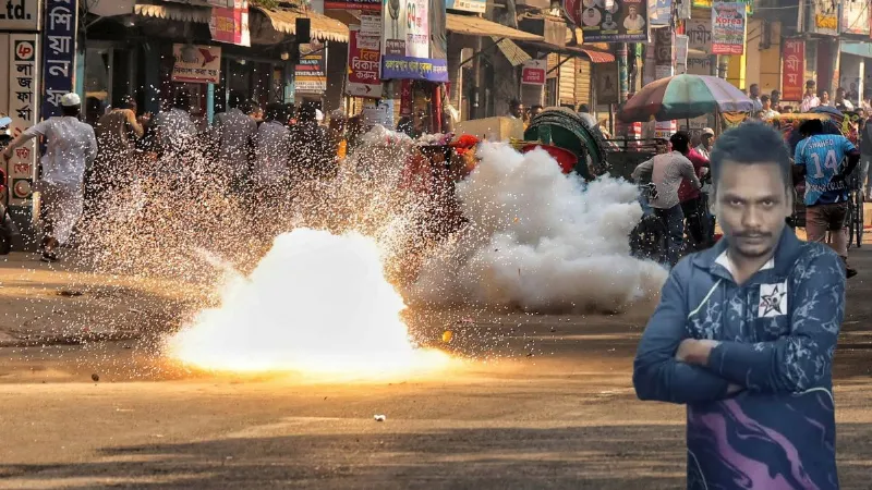 हिंदू युवक को फैक्ट्री से खींच ले गई भीड़, पीट-पीटकर मारा और लगा दी आग... बांग्लादेश का वीडियो वायरल