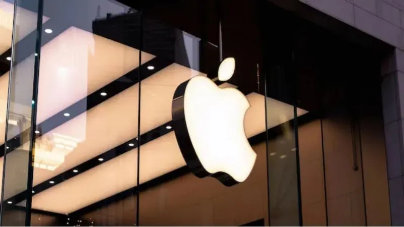 इस देश ने Apple पर लगाया 950 करोड़ रुपये का जुर्माना, प्राइवेसी फीचर और App Store पर उठे सवाल