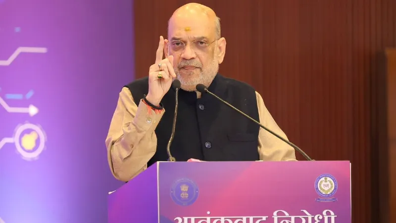 40 किलो विस्फोटक हुआ इस्तेमाल... लाल किले के बाहर हुए धमाके पर गृह मंत्री अमित शाह का बड़ा बयान, जानें क्या कहा