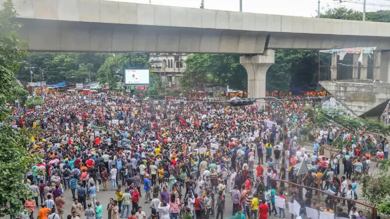 'बॉर्डर खोलकर हमें बचा लीजिए...' भारत सरकार से मदद की गुहार लगा रहे बांग्लादेशी हिंदू, क्यों बढ़ा डर?