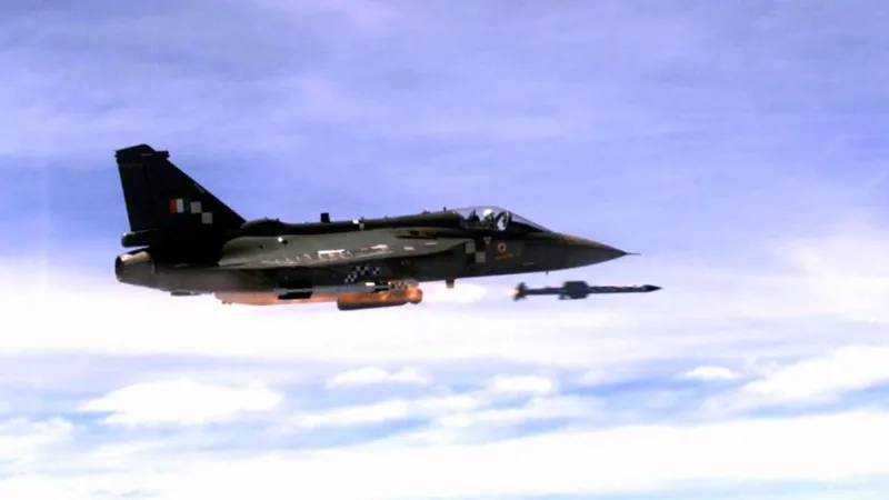 तेजस से लेकर SU-30MKI तक... बढ़ जाएगी फाइटर जेट की ताकत, Astra MK-III मिसाइल को किया जाएगा इंटीग्रेट