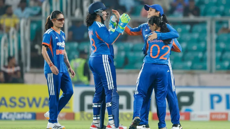INDW vs SIW: टीम इंडिया ने श्रीलंका को 30 रनों से दी मात, स्मृति मंधाना ने जड़े अर्धशतक; सीरीज में 4-0 की बढ़त