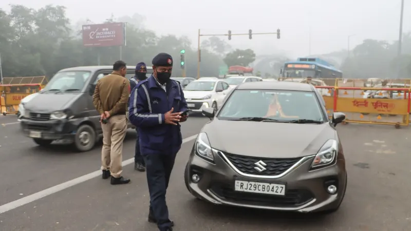 नोएडा में नए साल का जश्न मनाने जरा संभलकर निकलें, कई रास्ते रहेंगे बंद, पुलिस ने जारी की एडवाइजरी