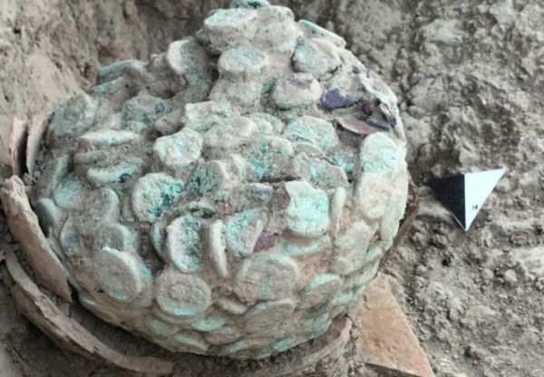 World News: पाकिस्तान में मिला 2000 साल पुराना खजाना, क्या है इसका मोहन जोदाड़ो से कनेक्शन