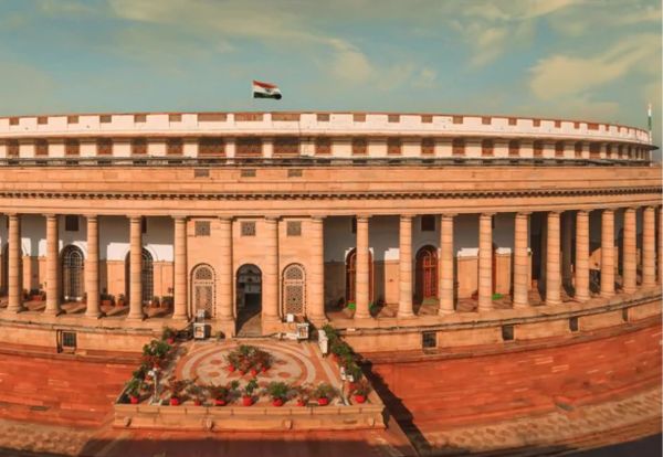 सागर, मनोरंजन, नीलम और अमोल कौन हैं, जिन्होंने संसद हमले की बरसी पर देश को हिलाकर रख दिया