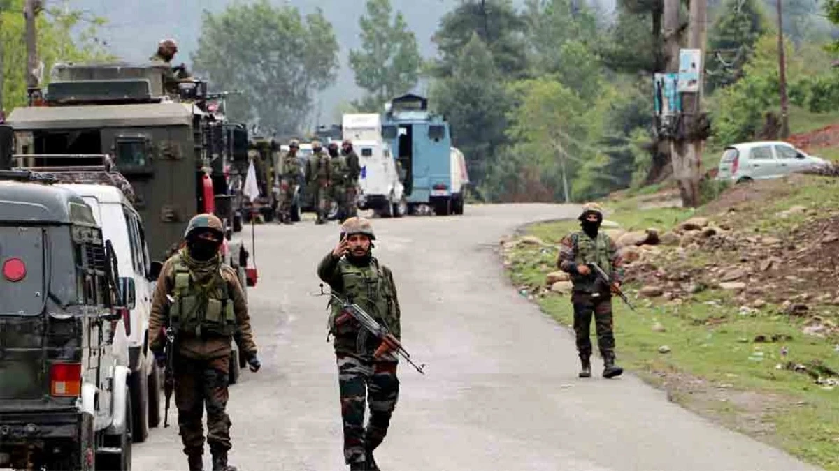Jammu and Kashmir Ramban army truck falls into 700 feet deep gorge