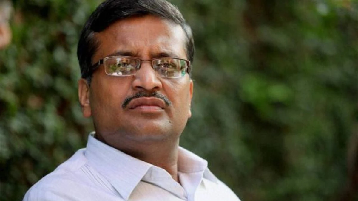 34 साल की सर्विस में 57 बार ट्रांसफर, कौन हैं हरियाणा के सबसे चर्चित IAS अशोक खेमका, जो आज हुए रिटायर
