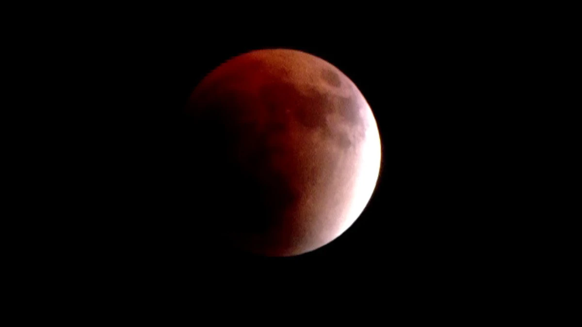 Know the science time and effect behind total lunar eclipse