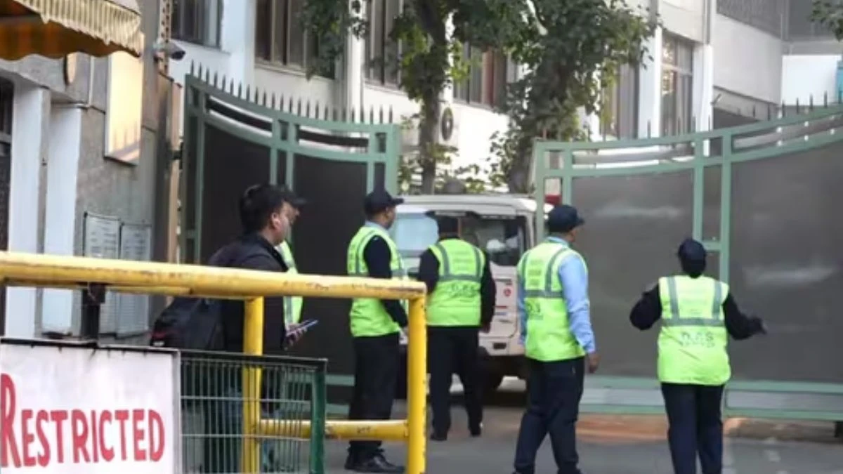 Over 40 Delhi schools get bomb threats via e-mail