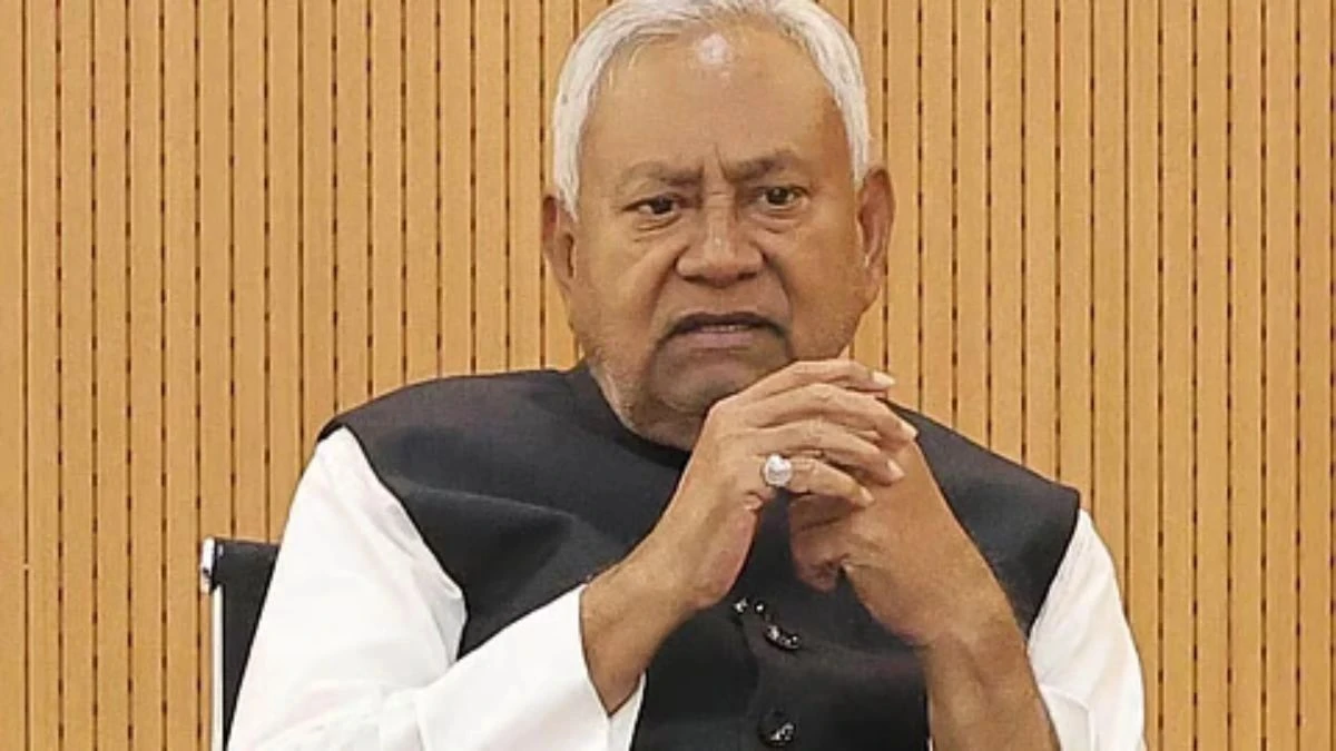 बिहार में आसमान से बरस रही आफत, बिजली गिरने से 19 लोगों की मौत, CM नीतीश ने किया 4 लाख की मदद राशि का ऐलान