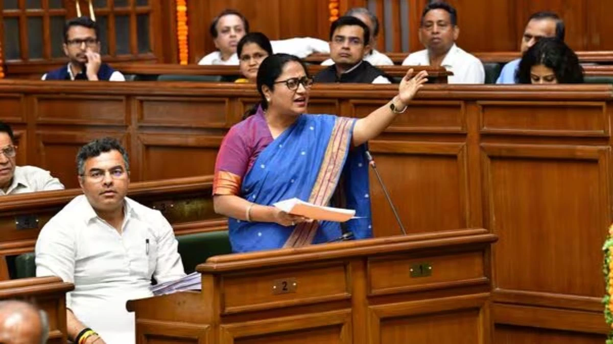 क्या है GST संशोधन बिल? दिल्ली विधानसभा में हुआ पेश, CM रेखा बोलीं - हमारा उद्देश्य कारोबारी विश्वास को बढ़ाना