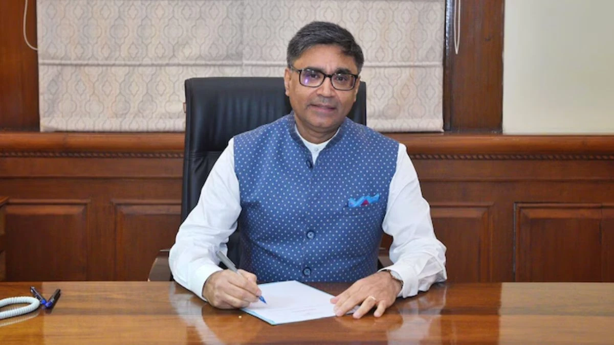 Foreign Secretary Vikram Misri arrives at State Guest House to meet his Bangladeshi counterpart