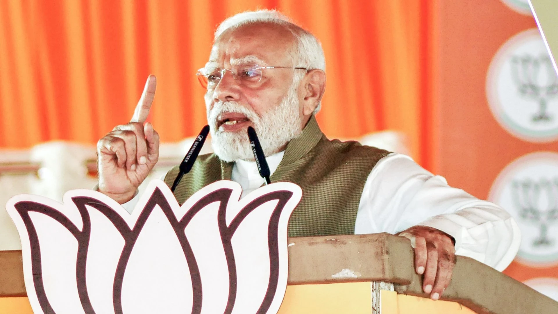 जम्मू-कश्मीर चुनाव : पीएम मोदी ने महिलाओं और पहली बार वोट डालने वाले युवाओं से जताई खास उम्मीद