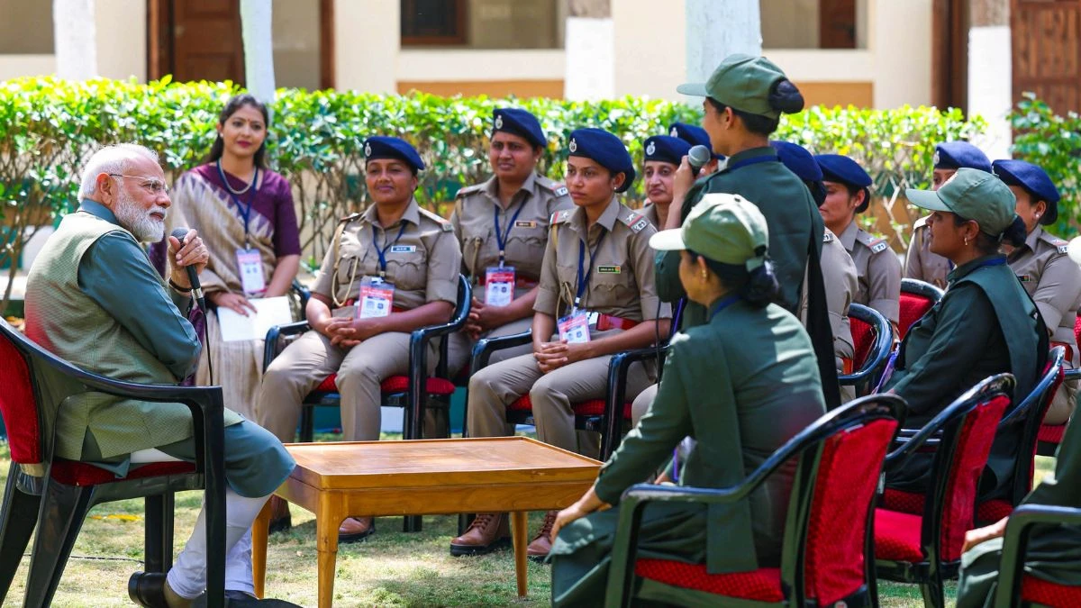 Gujarat only women guards for the security of PM said Bharat 24 CEO and Editor in Chief Dr Jagdish Chandra