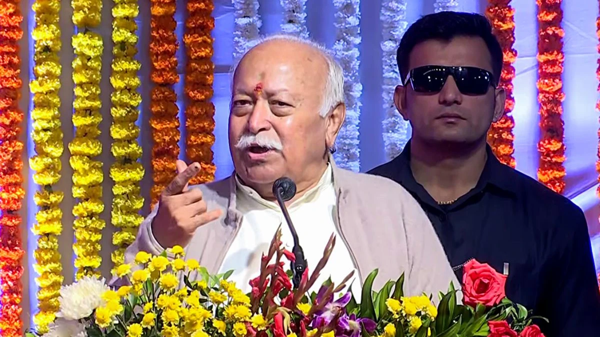 'दुनिया में जहां भी हिंदू हैं, संघ उनके साथ खड़ा है', बांग्लादेश को मोहन भागवत का संदेश
