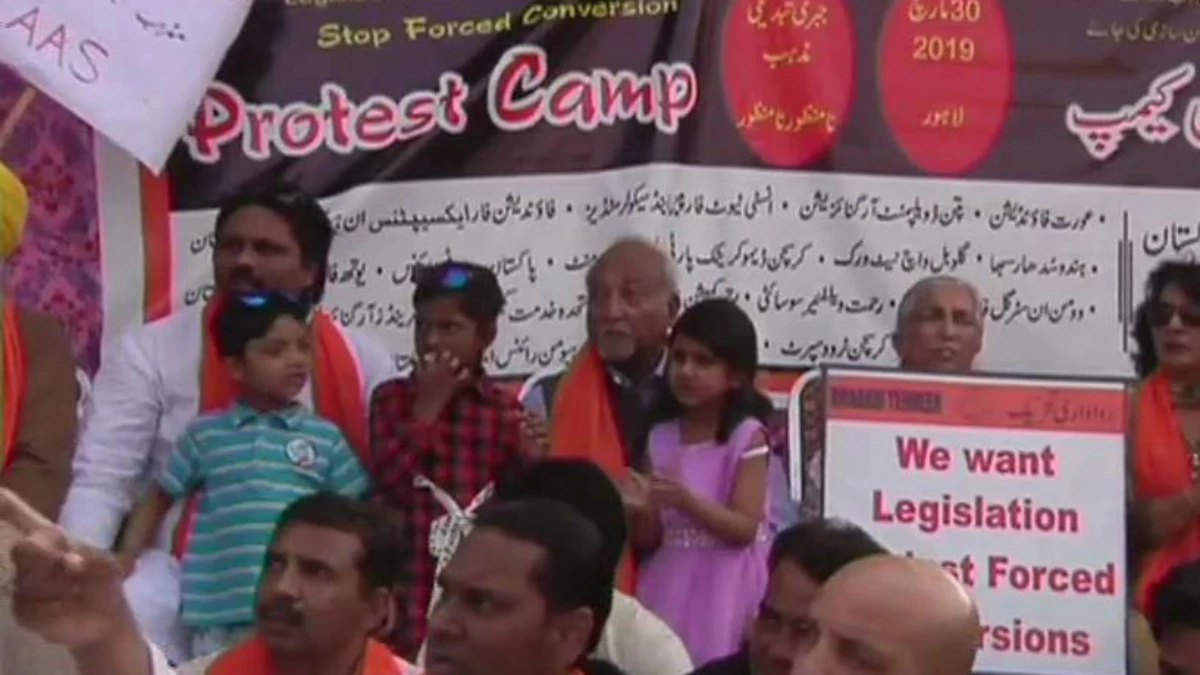 Pakistan real face exposed this dirty work is happening with minorities